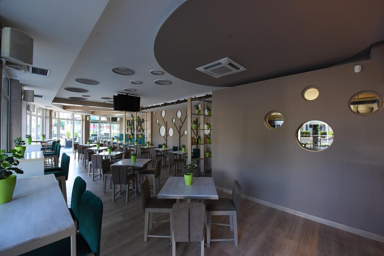 Aparthotel Park Brčko Buitenkant foto