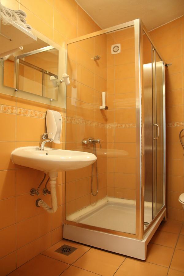Aparthotel Park Brčko Buitenkant foto